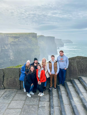 cliffs-moher-group-study-abroad-vertical