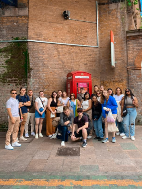 london-england-group-study-abroad-vertical